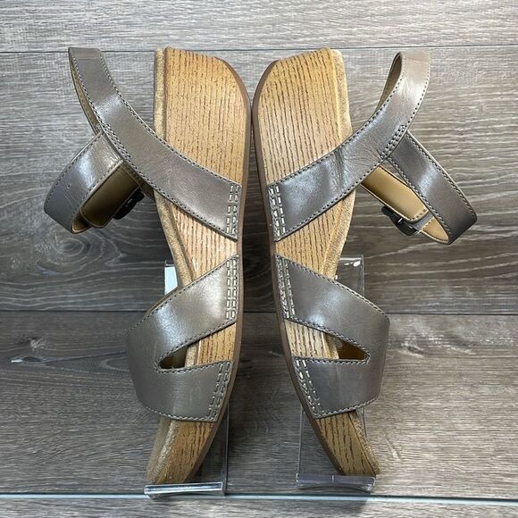 Dansko Laurie Taupe Leather Women's Sz 9/EU 39 Ankle Strap Alt Closure Sandals - Picture 9 of 11